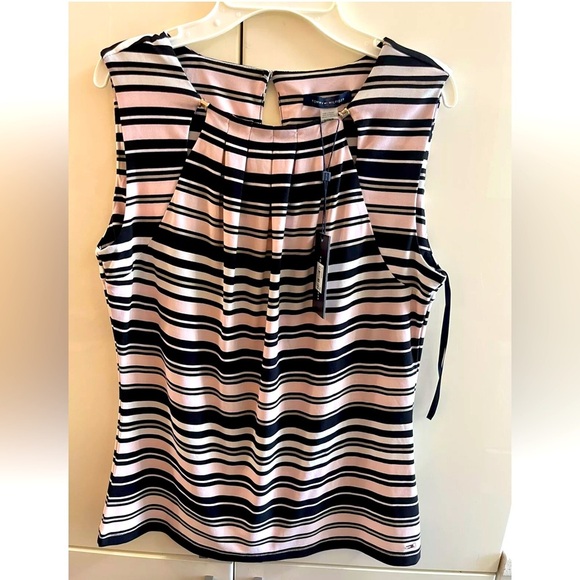 L Tommy Hilfiger Women's Sleeveless Top Blouse Size SP Stripped Pink/ Black - Picture 1 of 6
